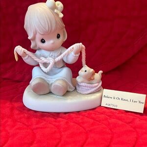 Adorable Figurine with Yarn and Kitten